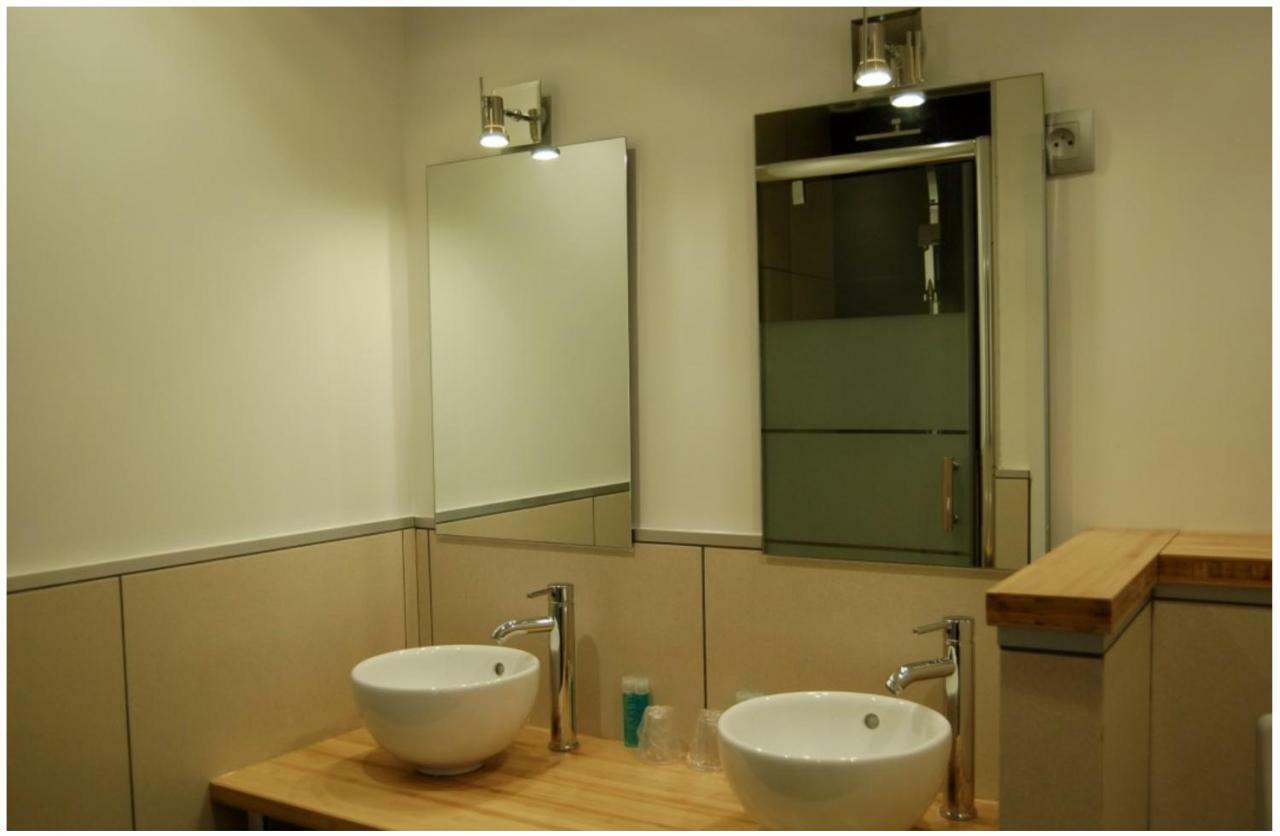 La Caroline Hotel Corbie Bagian luar foto