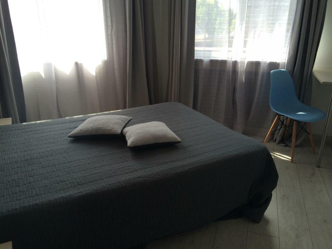 La Caroline Hotel Corbie Bagian luar foto